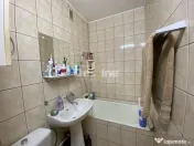Apartament cu 3 camere, etaj intermediar, 2 locuri de parcar 