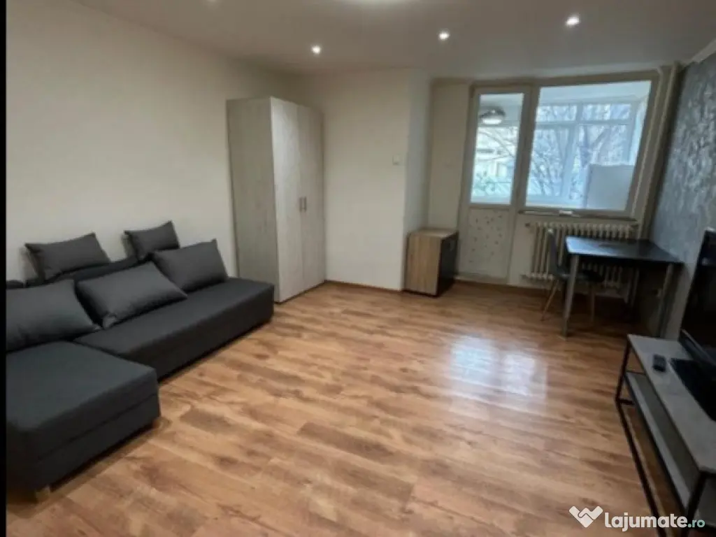 Garsonieră, Tătărași - Flora, etajul 1, mobilată și utilată