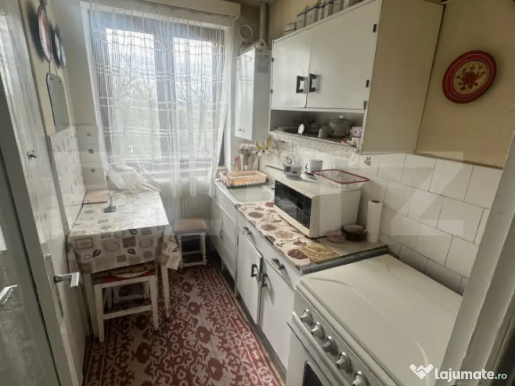 Apartament 2 camere, decomandat,52mp ,zona Botizului