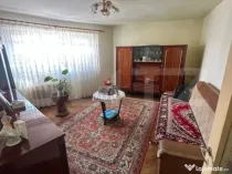 Apartament 4 camere decomandat, etaj intermediar,Primaverii,