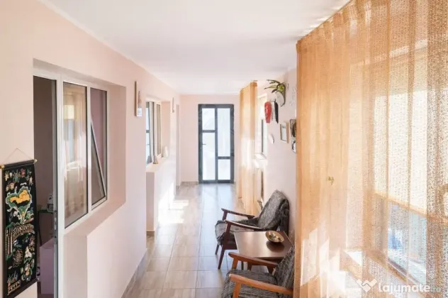 //CASA DE // STREJNIC//