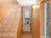 //CASA DE // STREJNIC//