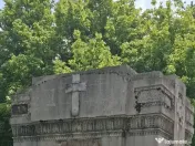 Vand loc de veci Bucuresti,Cimitirul Colentina Reinvierea Cavou 2 locuri 