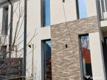 Zona Comuna Berceni casa 4 camere