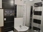 Apartament 2 camere, decomandat - zona Tractorul 