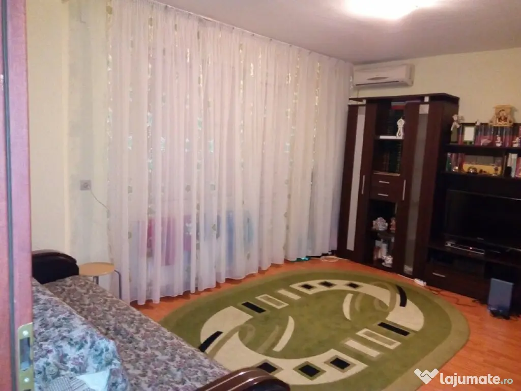 De vanzare garsoniera Giulesti