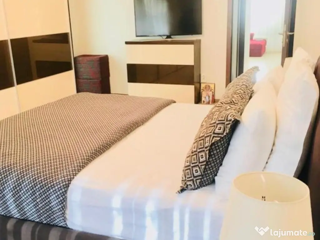 De inchiriat - 2 camere, zona centrala - biserica Sf. Pre...