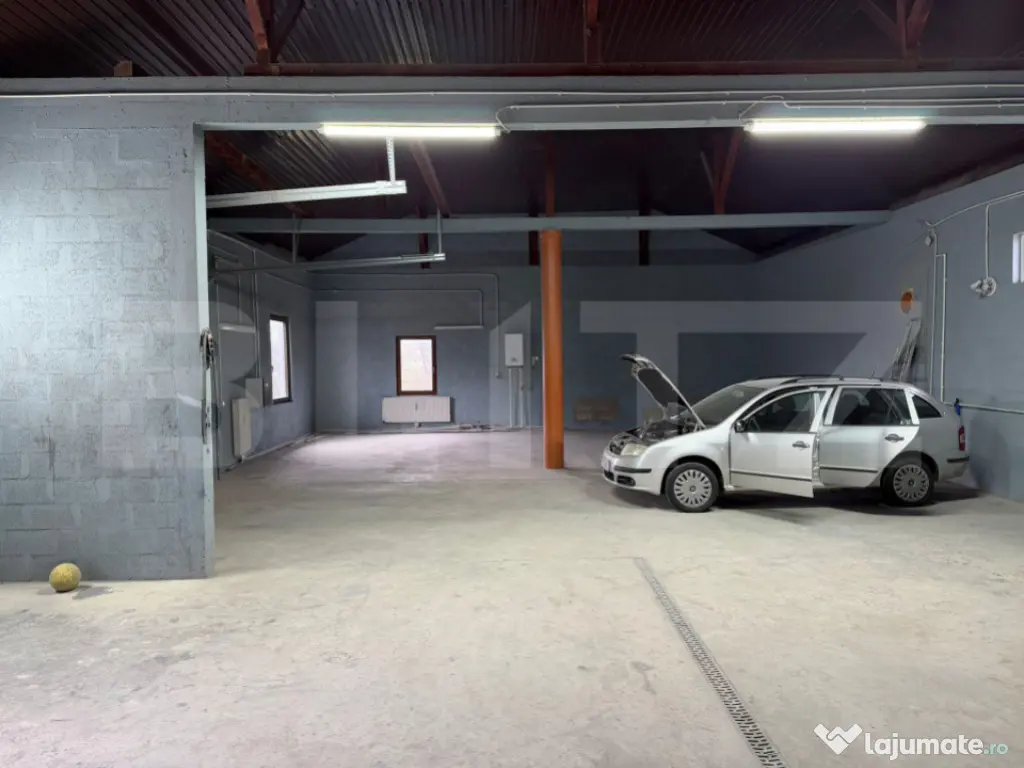 Hala industriala 250 mp utili, 700 mp teren - Patrauti