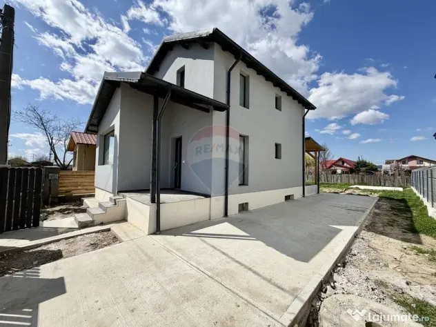 Casă / Vilă Golesti