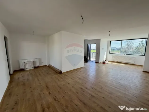 Casă / Vilă Golesti