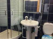 Apartament 4 camere transformat in 3 camere Calea Bucuresti 