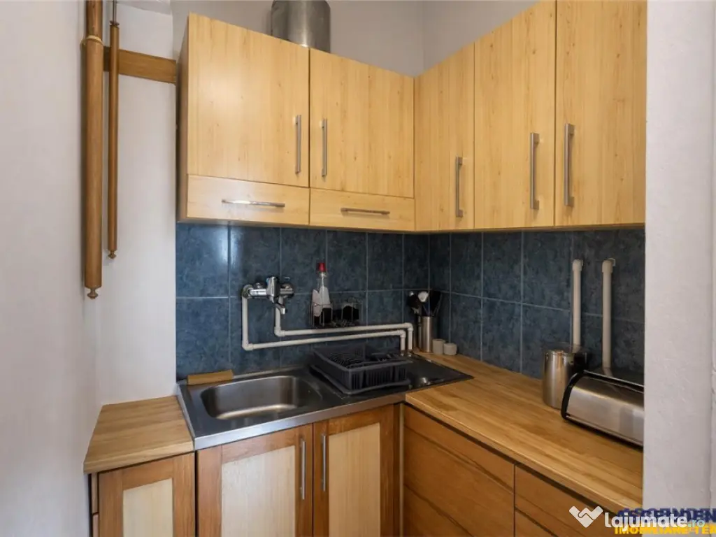 FILM Tur 3D!Casa cu 4 camere si curte, Central, Targu Mures.