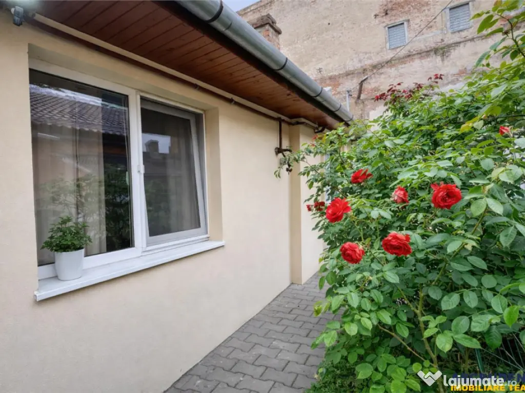 FILM Tur 3D!Casa cu 4 camere si curte, Central, Targu Mures.