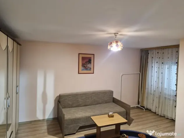 Brancoveanu etaj 1 din 4 decomandat
