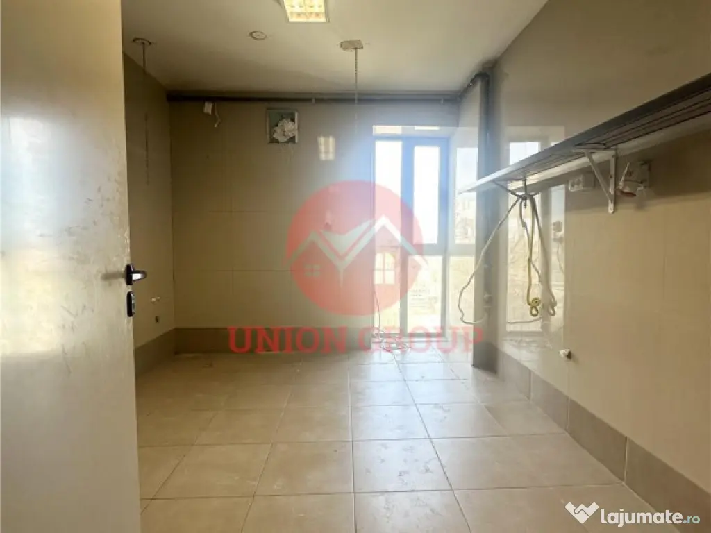 Spatiu Comercial Eforie Nord 160 mp, Situat in Zona Foarte b