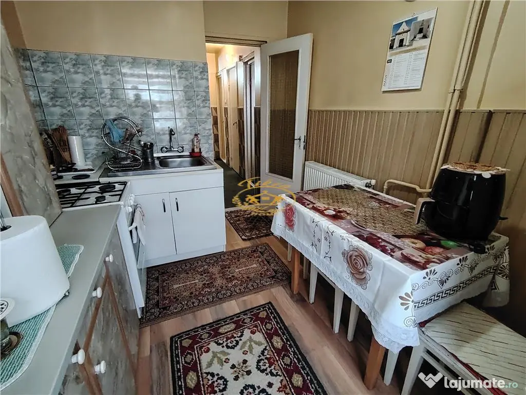 Apartament 4 camere (Gheorgheni, Cart. Bucin 17/B)