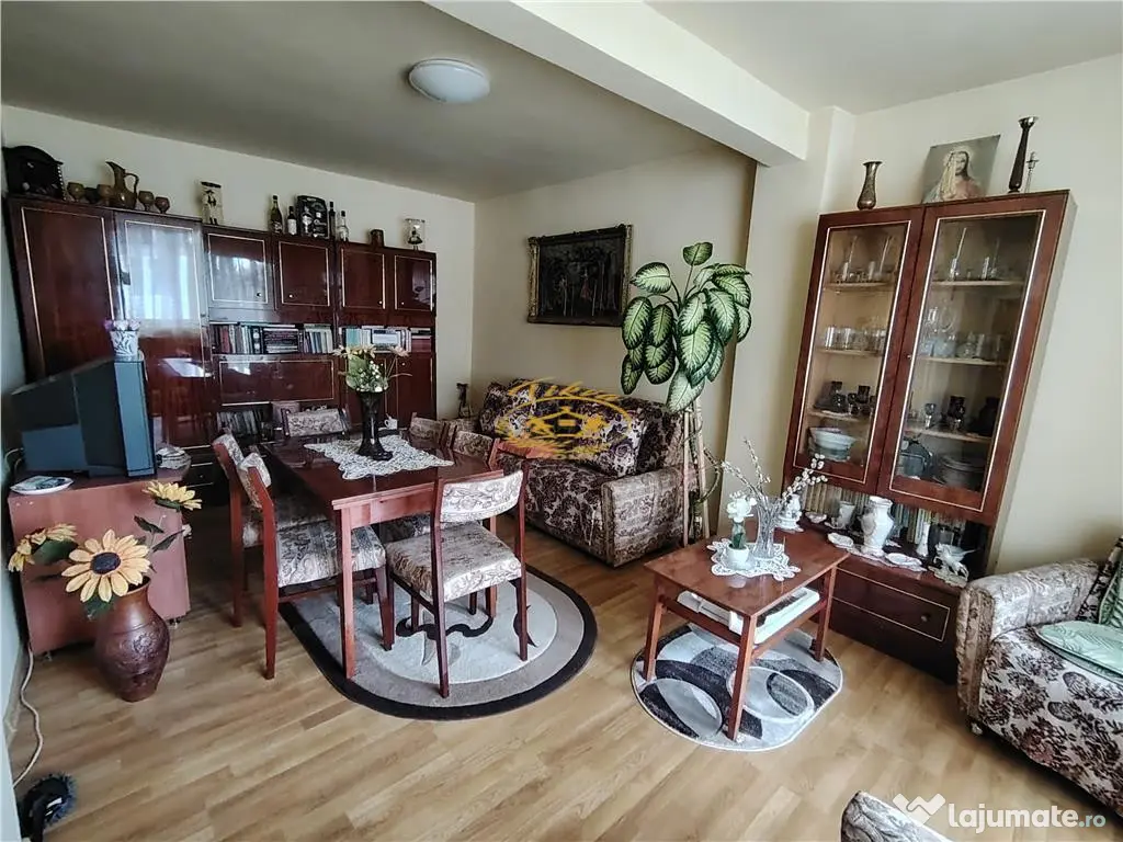 Apartament 4 camere (Gheorgheni, Cart. Bucin 17/B)