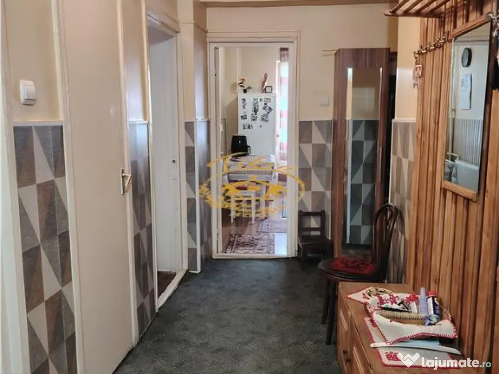 Apartament 4 camere (Gheorgheni, Cart. Bucin 17/B)