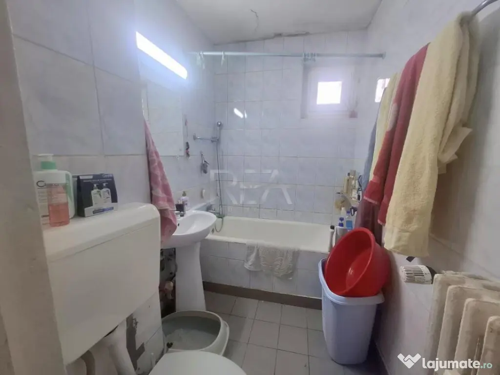 2 camere, et 1/10- Favorit, Drumul Taberei