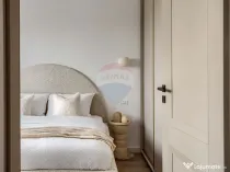 Apartament modern cu terasă, prima închiriere + loc de ...
