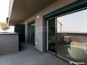 Apartament modern cu terasă, prima închiriere + loc de ... 