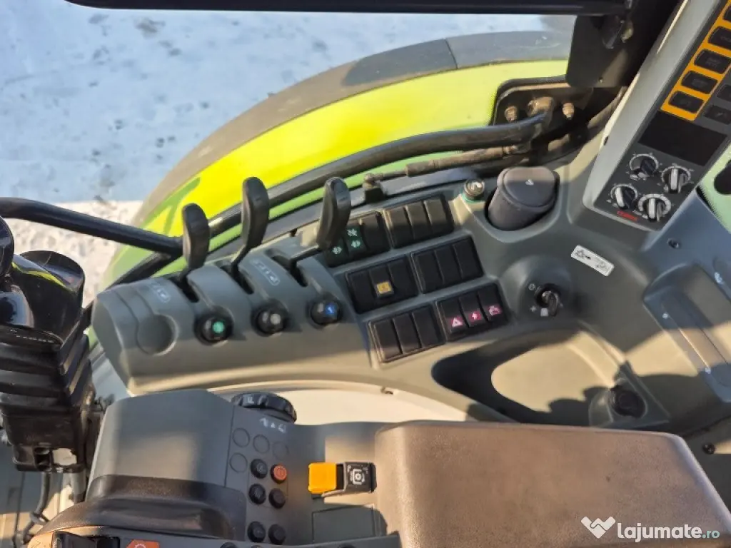 Tractor CLAAS Arion 630 HexaShift + FL 120