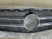 Vând grila Mercedes C w205 