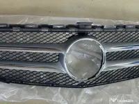 Vând grila Mercedes C w205 