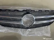 Vând grila Mercedes C w205 