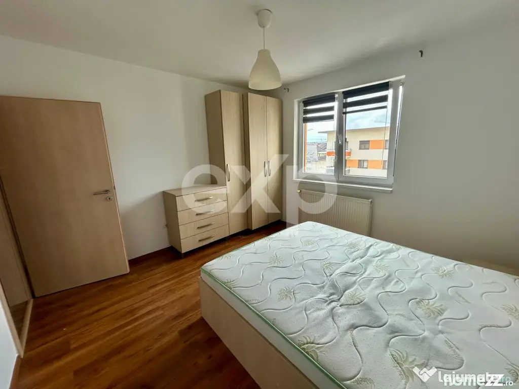 Apartament 2 camere de vânzare – Tractorul, loc parcare 1