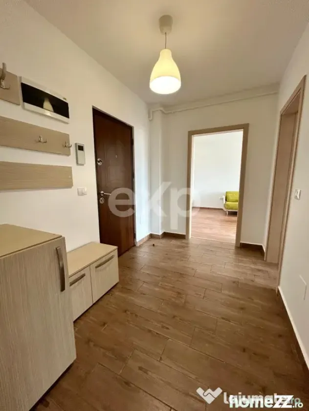 Apartament 2 camere de vânzare – Tractorul, loc parcare 1