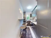 Eleganta si simplitate - Centrul Civic, renovat, etaj 2, des 