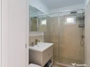 Eleganta si simplitate - Centrul Civic, renovat, etaj 2, des 