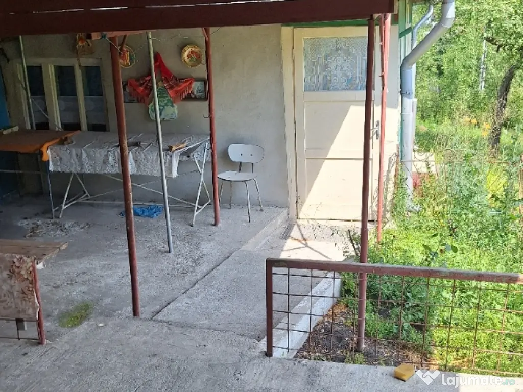 De vanzare casa teren 6000mp sat Tioltiur com. Cornesti jud. Cluj