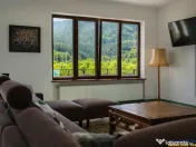 Pensiune:3 km de Castelul Bran, 2.900mp teren, aviz ISU, pre 