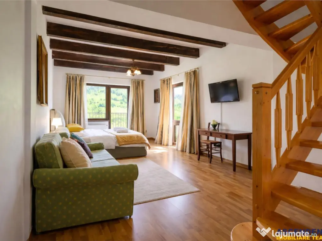 Pensiune:3 km de Castelul Bran, 2.900mp teren, aviz ISU, pre