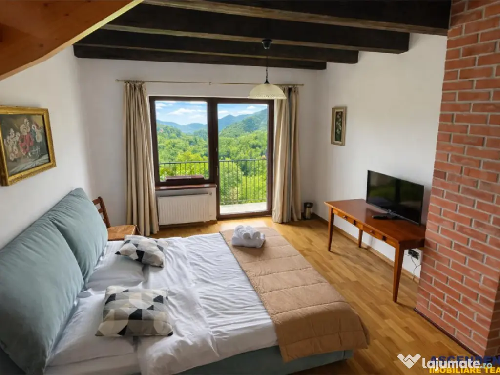 Pensiune:3 km de Castelul Bran, 2.900mp teren, aviz ISU, pre