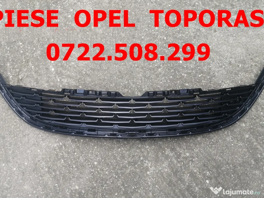 grila din bara Opel Astra J facelift