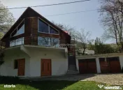 Vila 6 camere ,Teren-1618 mp - Predelut - Bran 
