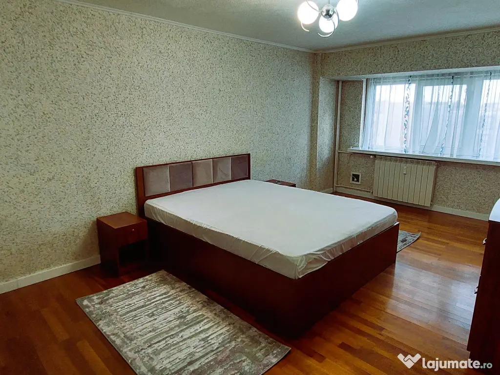 Particular inchiriez apartament 2 camere pe Bd. Unirii