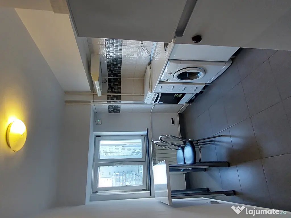 Particular inchiriez apartament 2 camere pe Bd. Unirii