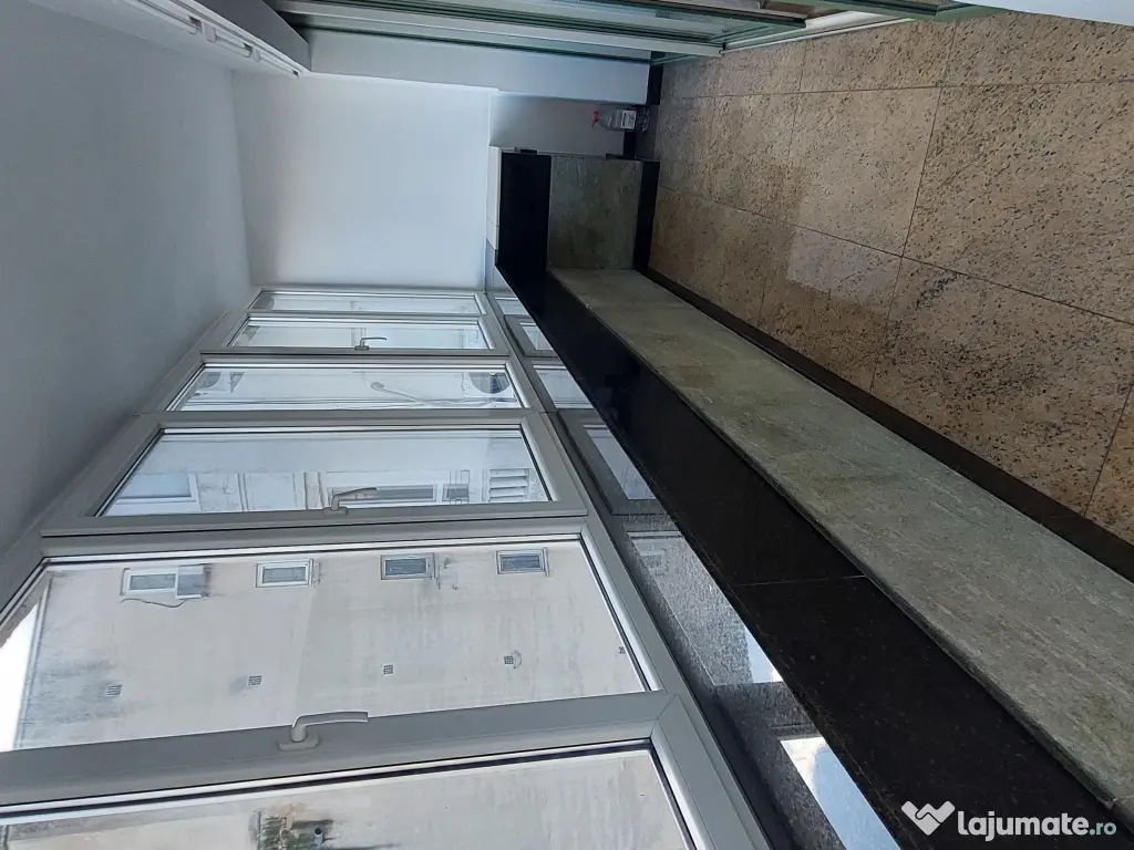 Particular inchiriez apartament 2 camere pe Bd. Unirii