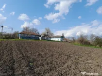 Casa batraneasca cu teren