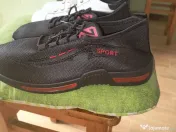 Adidași mărimea 41 noi