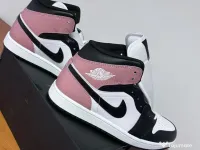 Adidași Air Jordan 1 