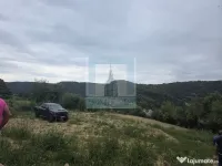 Teren intravilan de vanzare 