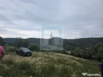 Teren intravilan de vanzare