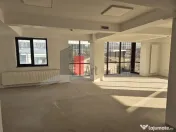 Spatiu comercial de inchiriat in zona Plaza/Blvd Timisoara 