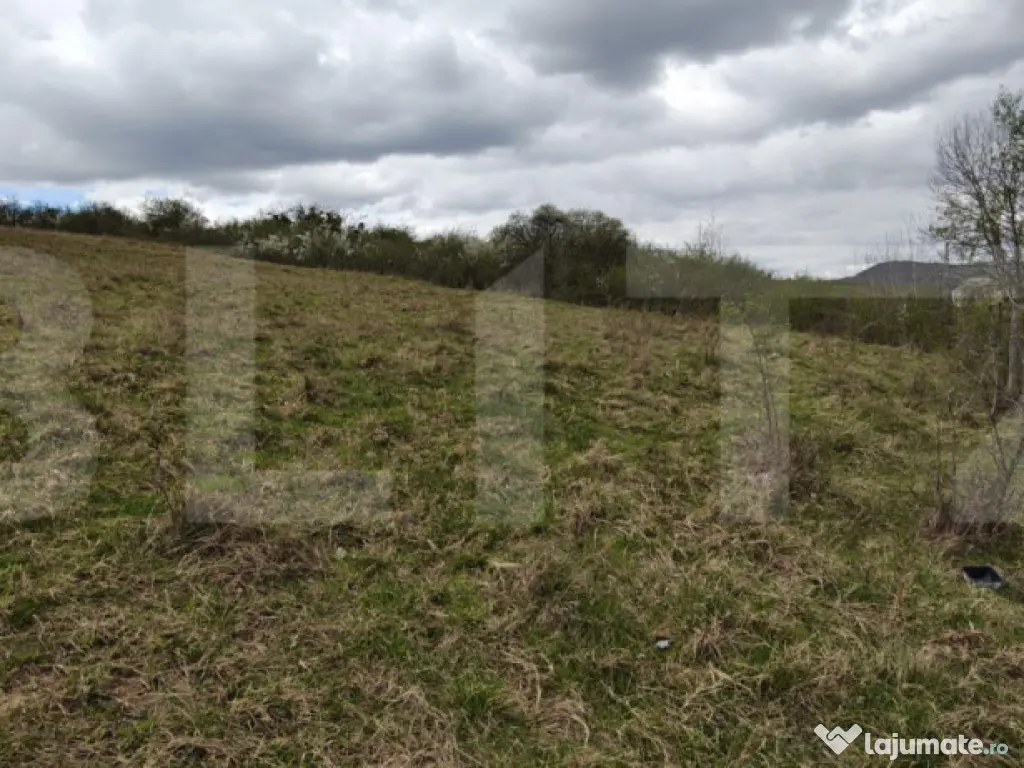 Teren intravilan de vânzare, 715 mp, în zona Valea Sigmiru