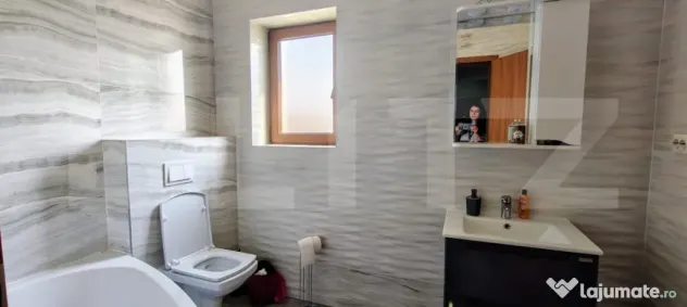 Apartament de vanzare -zona Decebal
